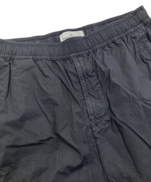 STONE ISLAND（ストーンアイランド）STONE ISLAND (ストーンアイランド) ガーメントダイコットンストレッチシャーリングテーパードカーゴパンツ　761531303 ブラック サイズ:30の古着・服飾アイテム