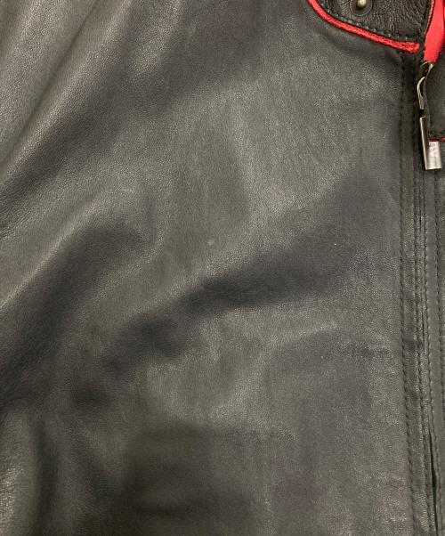 ARMANI COLLEZIONI（アルマーニ コレツィオーニ）ARMANI COLLEZIONI (アルマーニ コレツィオーニ) レザージャケット ブラック サイズ:46の古着・服飾アイテム