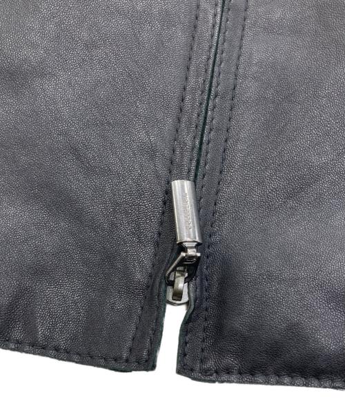 ARMANI COLLEZIONI（アルマーニ コレツィオーニ）ARMANI COLLEZIONI (アルマーニ コレツィオーニ) レザージャケット ブラック サイズ:46の古着・服飾アイテム