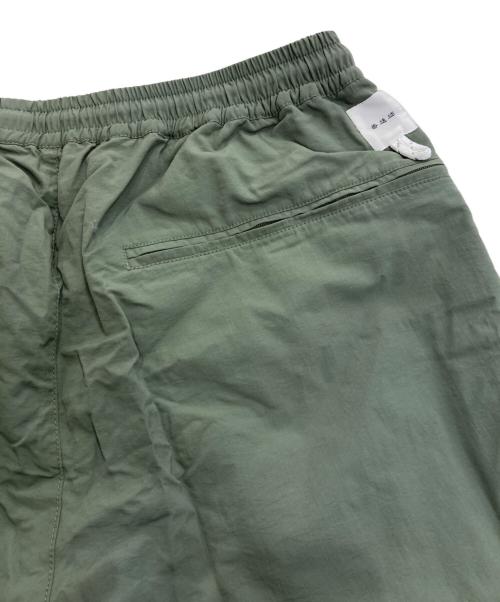 迷迭香(マンネンロウ)（マンネンロウ）迷迭香(マンネンロウ) (マンネンロウ) NYLON HARVEST TRAINER グリーン サイズ:3の古着・服飾アイテム