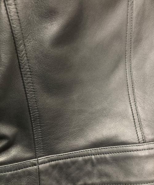 EMMETI（エンメティ）EMMETI (エンメティ) ANDREA ラムレザージャケット ブラック サイズ:46の古着・服飾アイテム