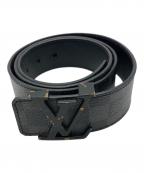 LOUIS VUITTONルイ ヴィトン）の古着「サンチュール LV イニシアル 40MM ベルト」｜グレー