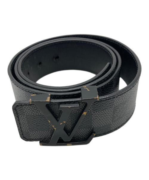 LOUIS VUITTON（ルイ ヴィトン）LOUIS VUITTON (ルイ ヴィトン) サンチュール LV イニシアル 40MM ベルト グレーの古着・服飾アイテム