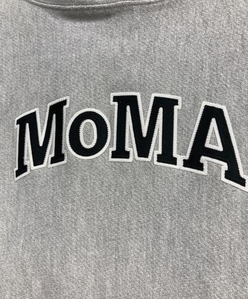 Champion（チャンピオン）Champion (チャンピオン) MoMA (モマ) REVERSE WEAVE パーカー グレー サイズ:Mの古着・服飾アイテム