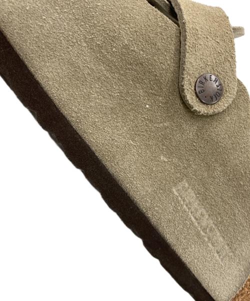 BIRKENSTOCK（ビルケンシュトック）BIRKENSTOCK (ビルケンシュトック) Bostonスウェードサンダル ベージュ サイズ:26.5cmの古着・服飾アイテム