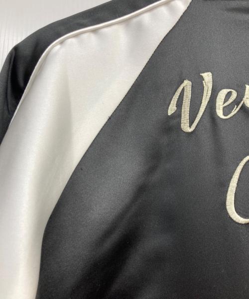 PONEYCOMB（パ二カムトウキョー）PONEYCOMB (パ二カムトウキョー) MARVEL (マーベル) リバーシブルスカジャン　スパイダーマン　ヴェノムvsカーネイジ 　東京コミコン パニカムトーキョー ブラック×レッド サイズ:Lの古着・服飾アイテム