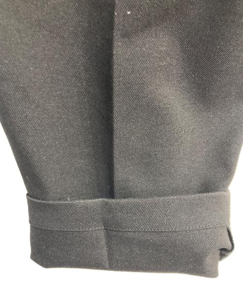 WHITE MOUNTAINEERING（ホワイトマウンテ二アニング）WHITE MOUNTAINEERING (ホワイトマウンテ二アニング) 1 TUCK STRETCH PANTS　WM2473410 ブラック サイズ:3の古着・服飾アイテム