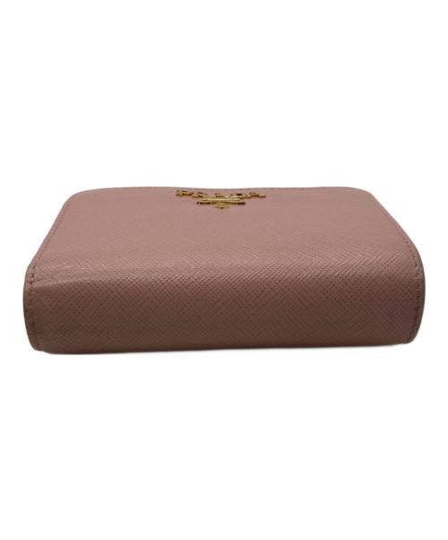 PRADA（プラダ）PRADA (プラダ) サフィアーノ2つ折り財布 ピンクの古着・服飾アイテム