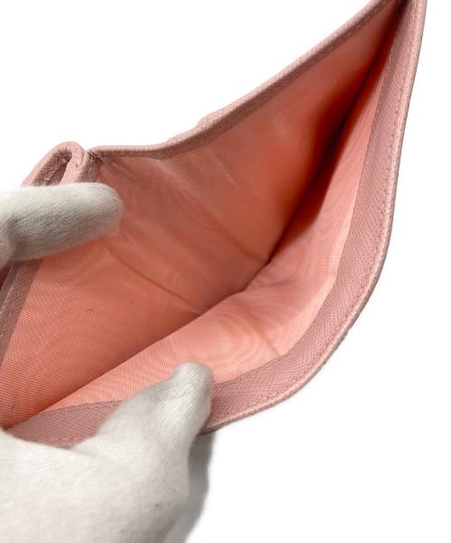 PRADA（プラダ）PRADA (プラダ) サフィアーノ2つ折り財布 ピンクの古着・服飾アイテム