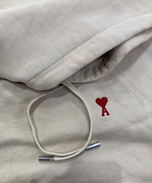 AMI Alexandre Mattiussi（アミアレクサンドルマテュッシ）AMI Alexandre Mattiussi (アミアレクサンドルマテュッシ) AMI DE COEUR HOODIE  USW205.747 ベージュ サイズ:Lの古着・服飾アイテム