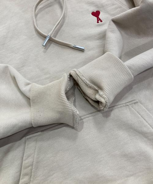 AMI Alexandre Mattiussi（アミアレクサンドルマテュッシ）AMI Alexandre Mattiussi (アミアレクサンドルマテュッシ) AMI DE COEUR HOODIE  USW205.747 ベージュ サイズ:Lの古着・服飾アイテム