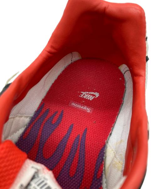 NIKE（ナイキ）NIKE (ナイキ) Supreme (シュプリーム) ZOOM STREAK SPECTRUM PLUS レッド×ホワイト サイズ:26.5cmの古着・服飾アイテム