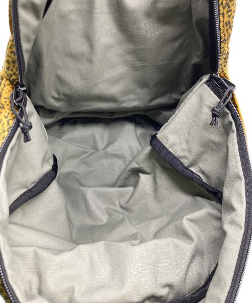 SUPREME（シュプリーム）Supreme (シュプリーム) VELVET Backpack Tan Leopard ベージュの古着・服飾アイテム