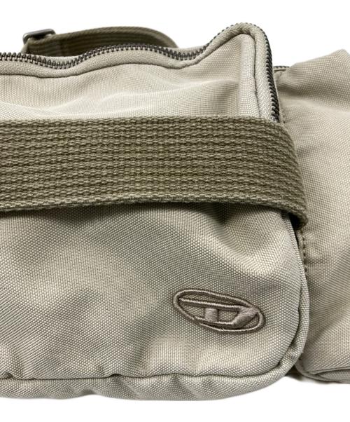 DIESEL（ディーゼル）DIESEL (ディーゼル) クロスボディーバッグ ベージュ×カーキの古着・服飾アイテム