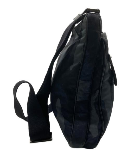 PRADA（プラダ）PRADA (プラダ) カモフラナイロンショルダーバッグ ネイビーの古着・服飾アイテム