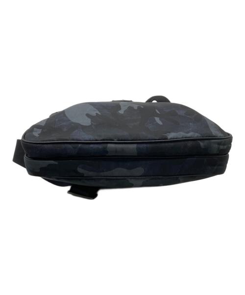 PRADA（プラダ）PRADA (プラダ) カモフラナイロンショルダーバッグ ネイビーの古着・服飾アイテム