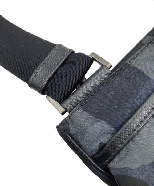 PRADA（プラダ）PRADA (プラダ) カモフラナイロンショルダーバッグ ネイビーの古着・服飾アイテム