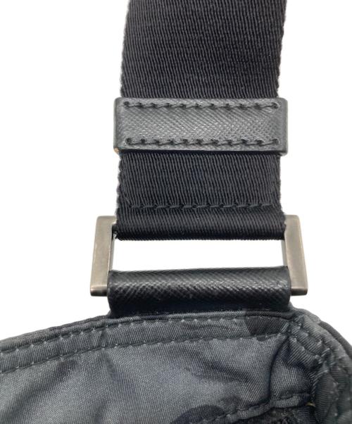 PRADA（プラダ）PRADA (プラダ) カモフラナイロンショルダーバッグ ネイビーの古着・服飾アイテム