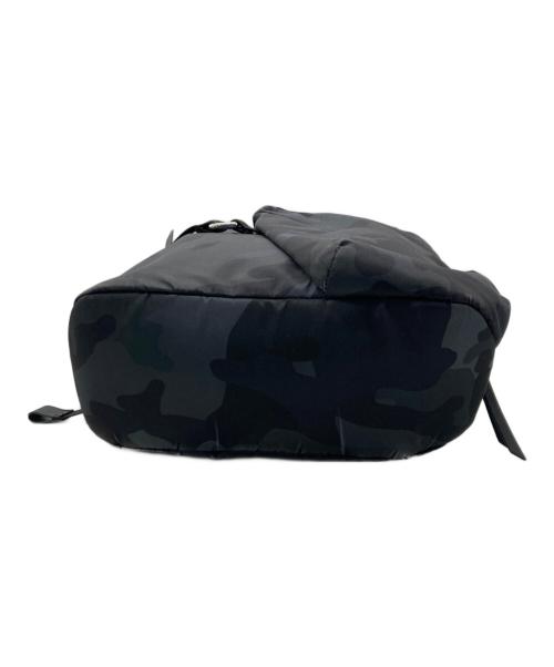 TUMI（トゥミ）TUMI (トゥミ) スターリングバックパック　Devoe ネイビーカモの古着・服飾アイテム