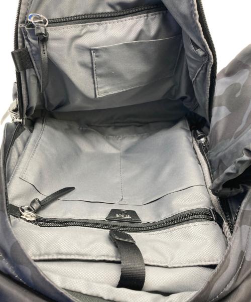 TUMI（トゥミ）TUMI (トゥミ) スターリングバックパック　Devoe ネイビーカモの古着・服飾アイテム