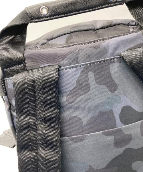 TUMI（トゥミ）TUMI (トゥミ) スターリングバックパック　Devoe ネイビーカモの古着・服飾アイテム