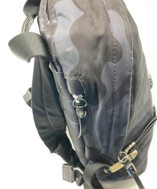 TUMI（トゥミ）TUMI (トゥミ) スターリングバックパック　Devoe ネイビーカモの古着・服飾アイテム