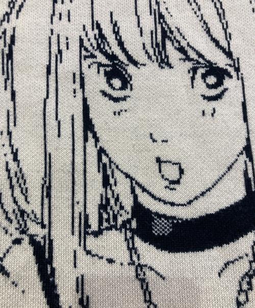 X-LARGE（エクストララージ）X-LARGE (エクストララージ) DEATHNOTE (デスノート) MISA KNITSWEATER　ミサミサ/弥海砂　101214015004 ベージュ サイズ:Mの古着・服飾アイテム