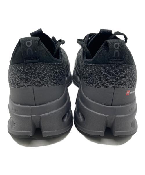 on（オン）On (オン) Cloudsurfer Max ブラック×グレー サイズ:27cmの古着・服飾アイテム
