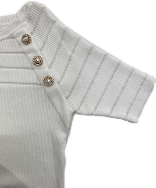 Estella.K（エステラケー）Estella.K (エステラケー) ビジューボタンリブニット ホワイト サイズ:Freeの古着・服飾アイテム