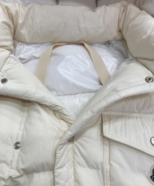 MONCLER（モンクレール）MONCLER (モンクレール) KARAKORUM ダウンジャケット オフホワイト サイズ:5の古着・服飾アイテム