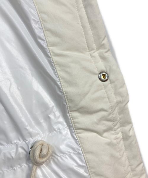 MONCLER（モンクレール）MONCLER (モンクレール) KARAKORUM ダウンジャケット オフホワイト サイズ:5の古着・服飾アイテム