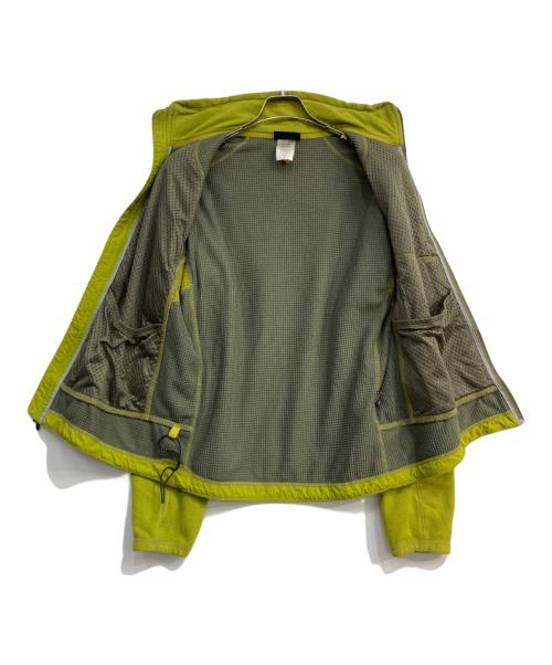 Patagonia（パタゴニア）Patagonia (パタゴニア) ライトウェイトR4ジャケット グリーン サイズ:Mの古着・服飾アイテム