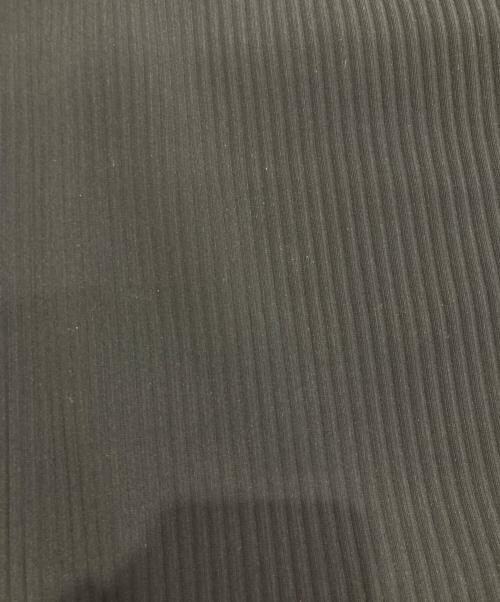 me ISSEY MIYAKE（ミーイッセイ ミヤケ）me ISSEY MIYAKE (ミーイッセイ ミヤケ) サスペンダー付プリーツスカート　MI54KG837 ブラック サイズ:Freeの古着・服飾アイテム