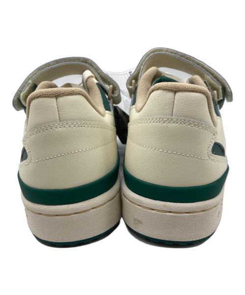 adidas（アディダス）adidas (アディダス) ローカットスニーカー アイボリー×グリーン サイズ:27.5cm 未使用品の古着・服飾アイテム