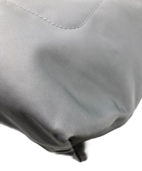 LONGCHAMP（ロンシャン）LONGCHAMP (ロンシャン) ル・プリアージュ ネオ グレーの古着・服飾アイテム