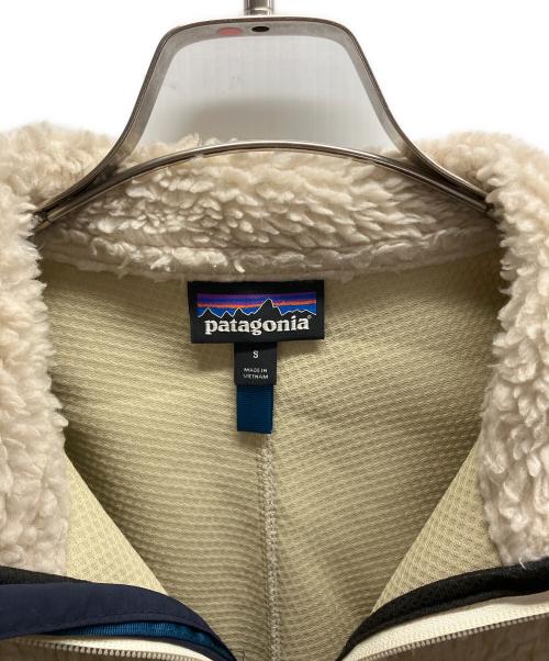Patagonia（パタゴニア）Patagonia (パタゴニア) Classic Retro-X Jacket ベージュ×ネイビー サイズ:Sの古着・服飾アイテム