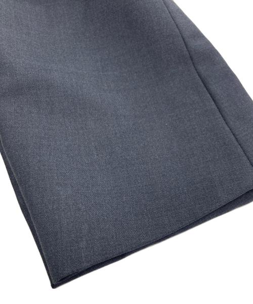 ERMENEGILDO ZEGNA（エルメネジルド・ゼニア）ERMENEGILDO ZEGNA (エルメネジルド・ゼニア) セットアップスーツ グレー サイズ:AB6の古着・服飾アイテム