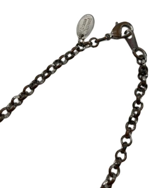 Vivienne Westwood（ヴィヴィアンウエストウッド）Vivienne Westwood (ヴィヴィアンウエストウッド) レリーフ オーブ ペンダント シルバーの古着・服飾アイテム