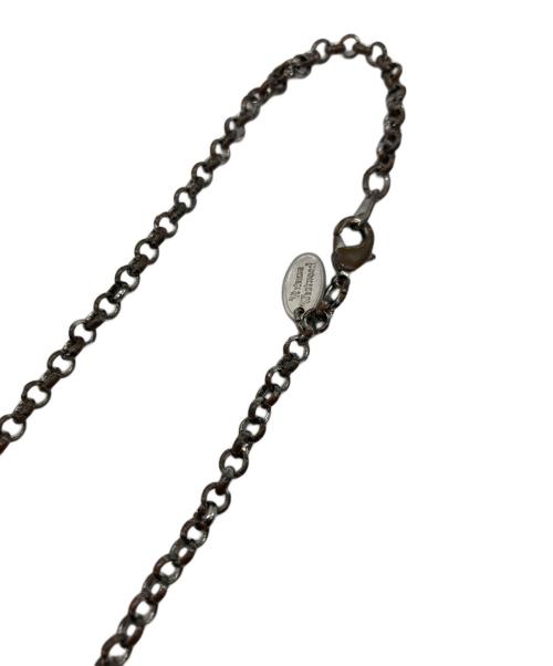 Vivienne Westwood（ヴィヴィアンウエストウッド）Vivienne Westwood (ヴィヴィアンウエストウッド) レリーフ オーブ ペンダント シルバーの古着・服飾アイテム