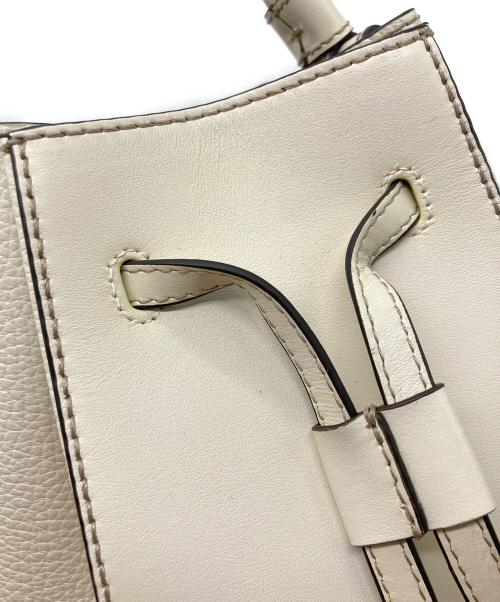 FURLA（フルラ）FURLA (フルラ) MIASTELLA バケットバッグ ベージュの古着・服飾アイテム