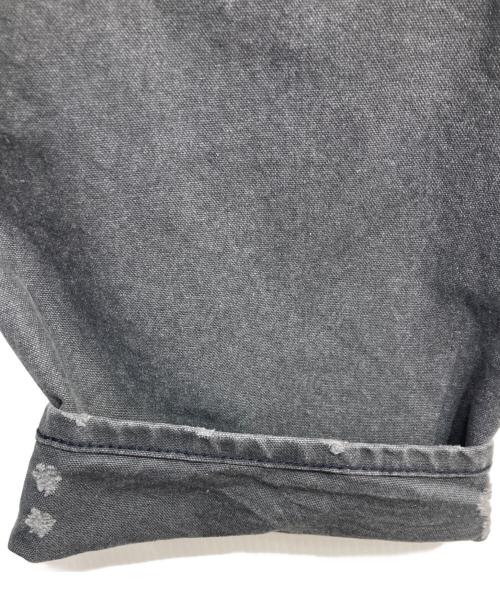 EVISU（エヴィス）EVISU (エヴィス) Seagull Embroidery & Logo Print Washed Pants グレー サイズ:29の古着・服飾アイテム