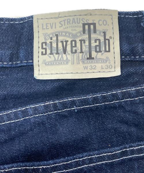 LEVI'S（リーバイス）LEVI'S (リーバイス) バギーデニムパンツ　 silver tab インディゴ サイズ:W32×L30の古着・服飾アイテム