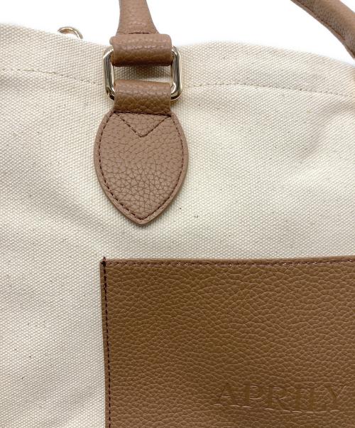 aprily（アプリリー）APRILY (アプリリー) APRILYキャンバストートバッグ ブラウン×ベージュの古着・服飾アイテム
