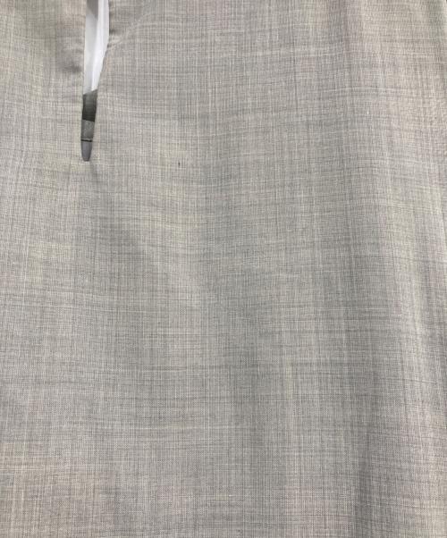 FOXEY NEWYORK（フォクシーニューヨーク）FOXEY NEWYORK (フォクシーニューヨーク) NY BREEZE ノースリーブワンピース グレー サイズ:40の古着・服飾アイテム