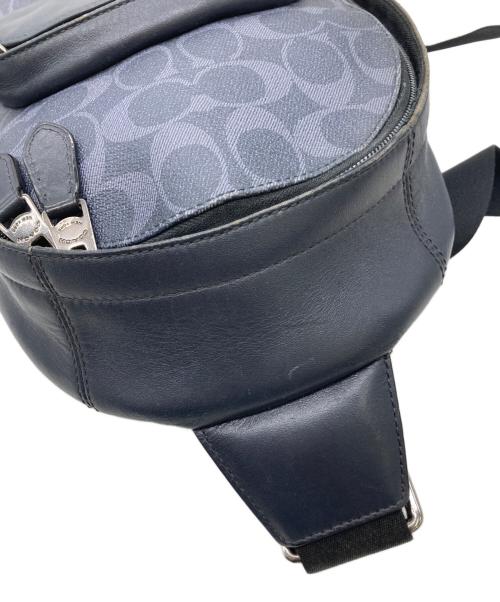 COACH（コーチ）COACH (コーチ) ボディーバッグ ネイビーの古着・服飾アイテム
