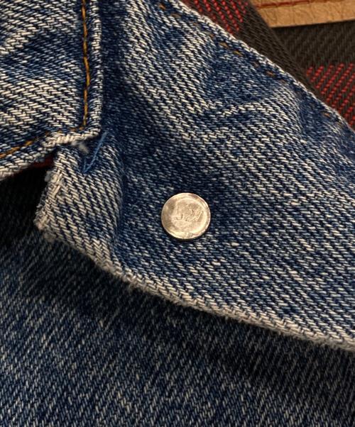 LEVI'S（リーバイス）LEVI'S (リーバイス) 裏地チェックネルデニムジャケット インディゴ サイズ:Lの古着・服飾アイテム