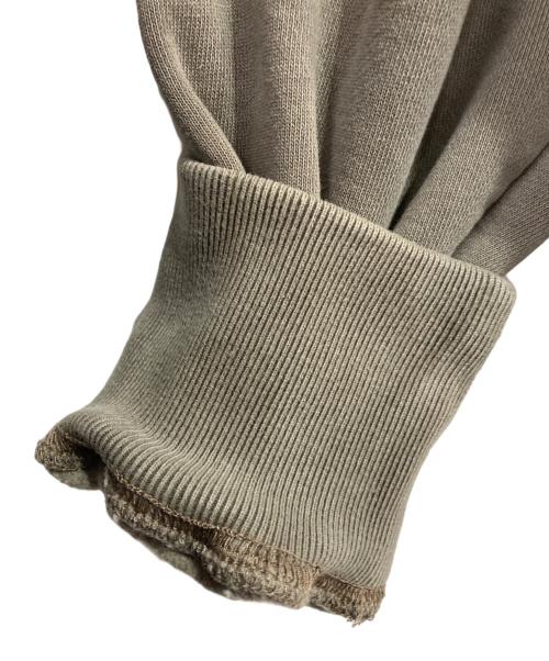 BOILER ROOM（ボイラールーム）BOILER ROOM (ボイラールーム) UMBRO (アンブロ) BUBBLE HOOD STONE サイズ:MEDIUMの古着・服飾アイテム