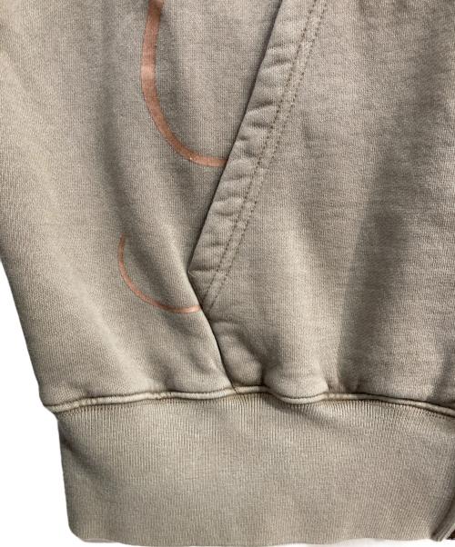 BOILER ROOM（ボイラールーム）BOILER ROOM (ボイラールーム) UMBRO (アンブロ) BUBBLE HOOD STONE サイズ:MEDIUMの古着・服飾アイテム