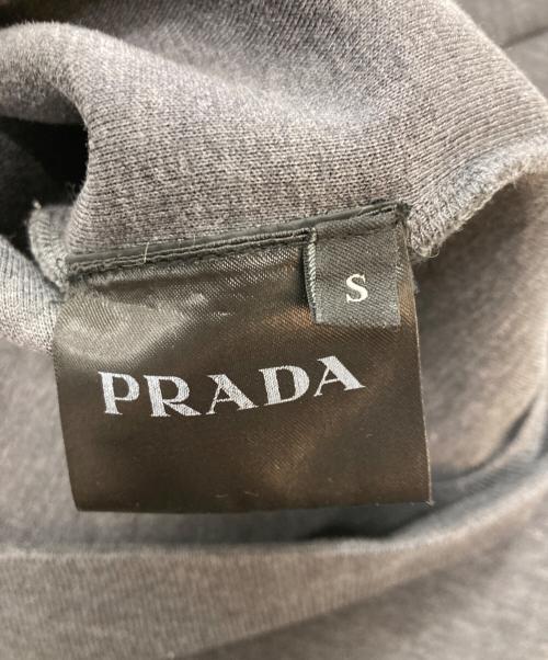 PRADA（プラダ）PRADA (プラダ) クルーネックスウェット グレー サイズ:Sの古着・服飾アイテム