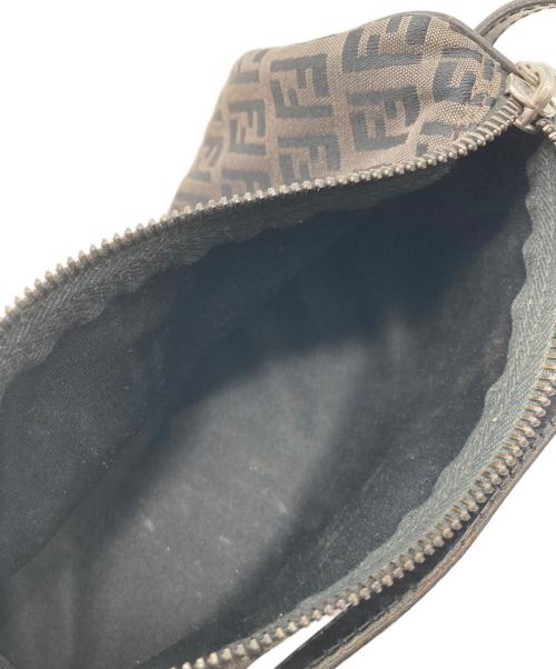 FENDI（フェンディ）FENDI (フェンディ) ズッカ柄ミニポーチ ブラウンの古着・服飾アイテム